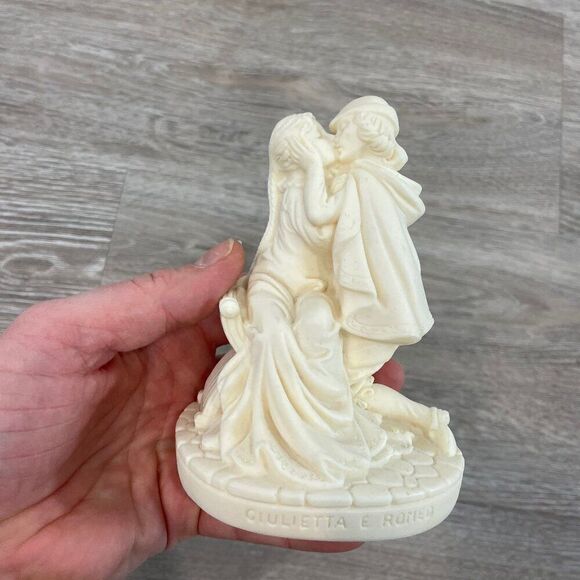 Romeo & Juliet Giulietta E Romeo Signed Lucchesi Faro Alabaster Sculpture Italy - Picture 2 of 10